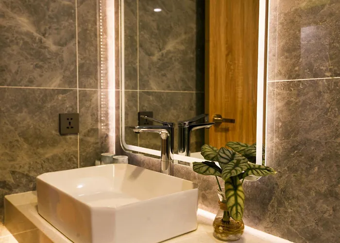 Anstay Marina 4* Ha Long