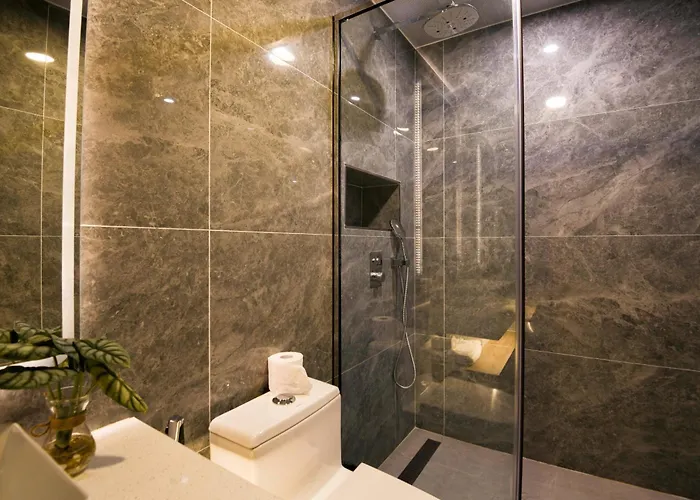 Anstay Marina Hotel 4*