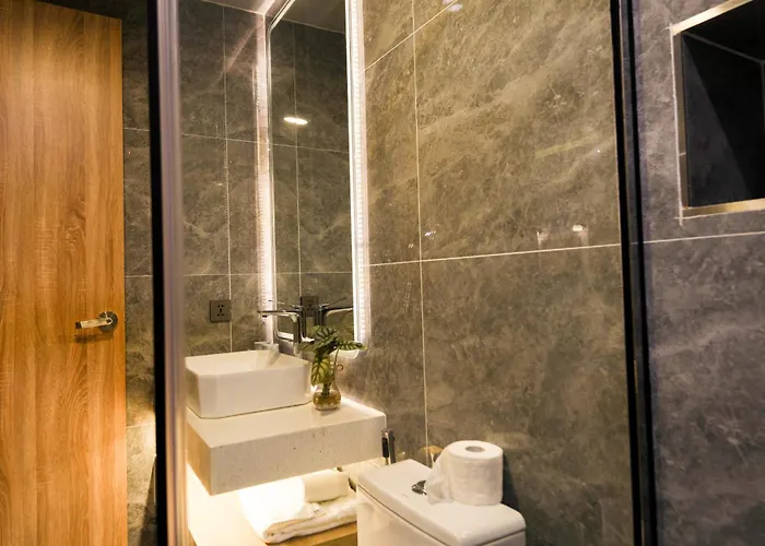 Hotel Anstay Marina Ha Long