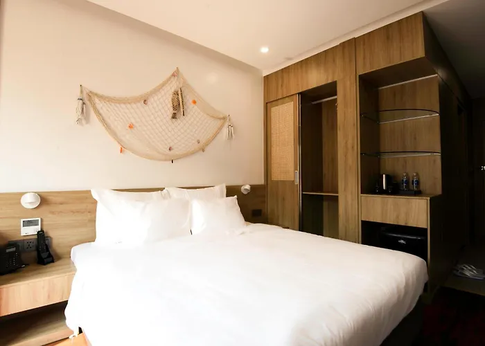Anstay Marina Hotel Ha Long