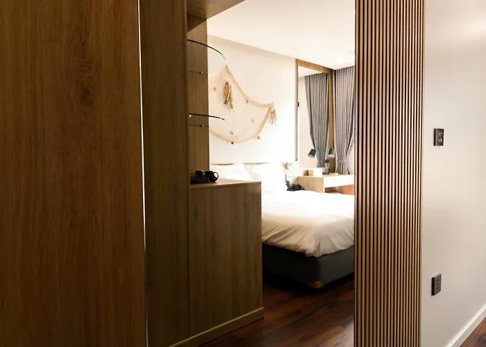 Anstay Marina 4* Ha Long