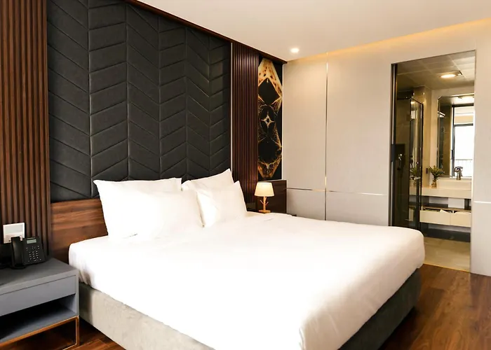 Anstay Marina Hotel Ha Long